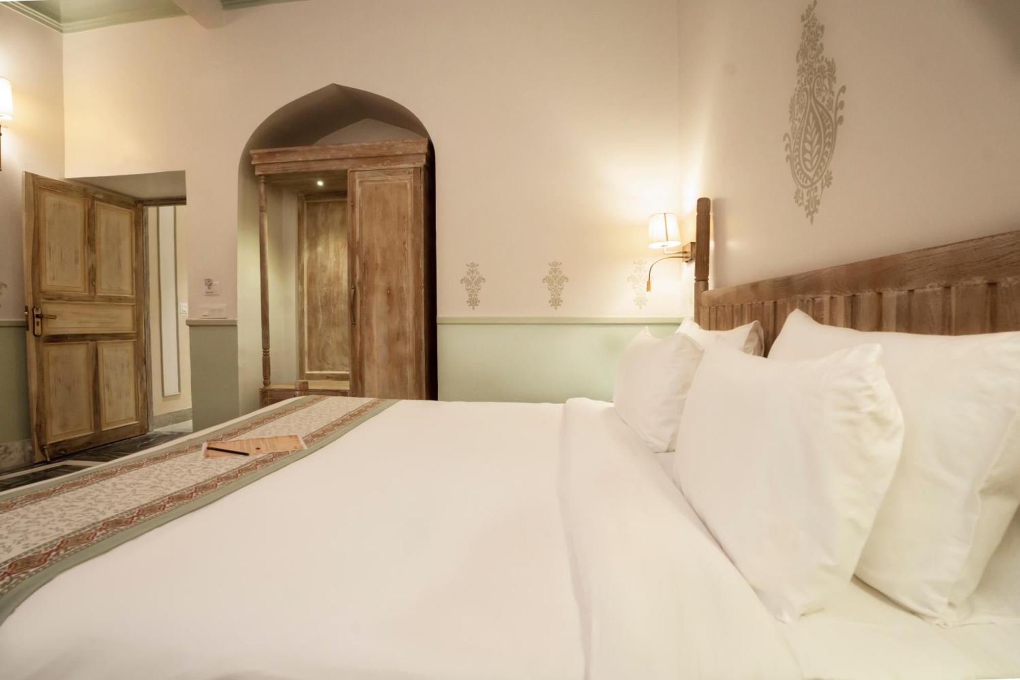 Dev Mahal - A Boutique Heritage Hotel Jaipur Luaran gambar